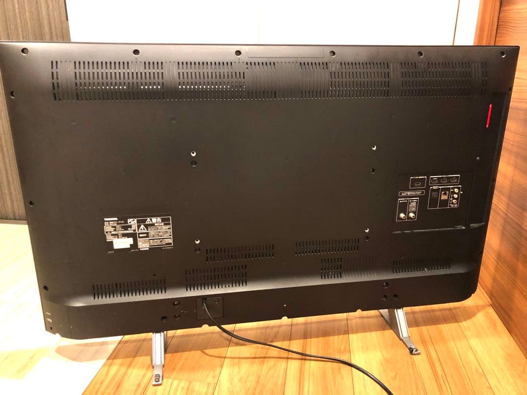 東芝　REGZA 4Kテレビ　49インチ