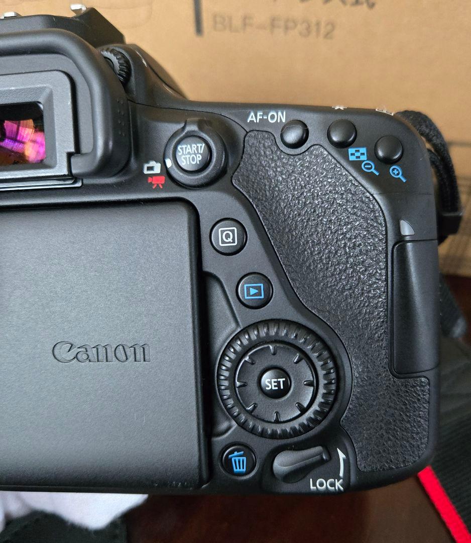 【中古】EOS 80D EF-S 17-85mm 4-5.6 IS USM付