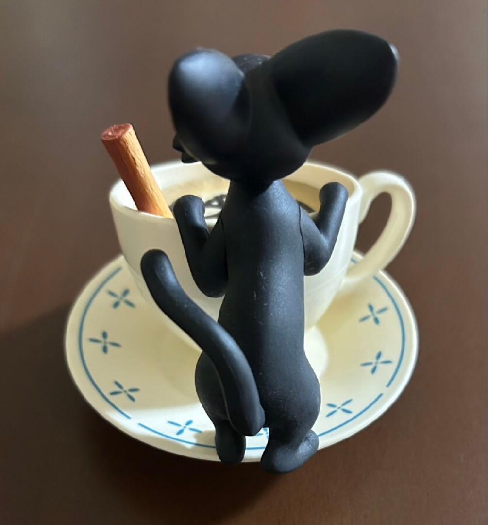 希少　魔女の宅急便 ジジ ティーカップ型小物入れ カプチーノアート