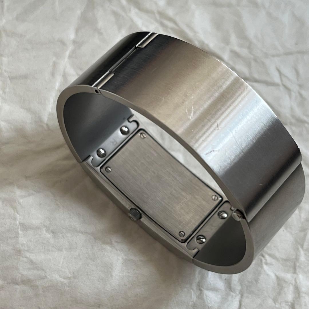 ⭐︎GUCCI グッチ バングルウォッチ⭐︎シルバー ブラック文字盤 箱有り