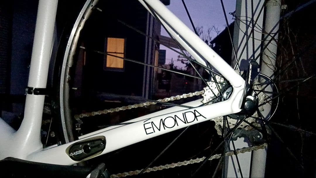 ☆超美品☆トレック　エモンダs5　105　EMONDA　ペダル無し　送料元払い