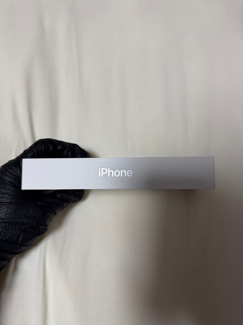 iPhone 16 Pro 256GB ホワイト【訳あり・Coachケース付】