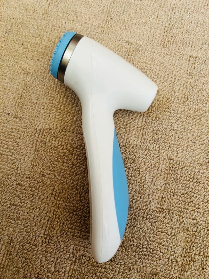 充電式　ケーブル有　LumiSpa 美顔器 ホワイト・ブルー