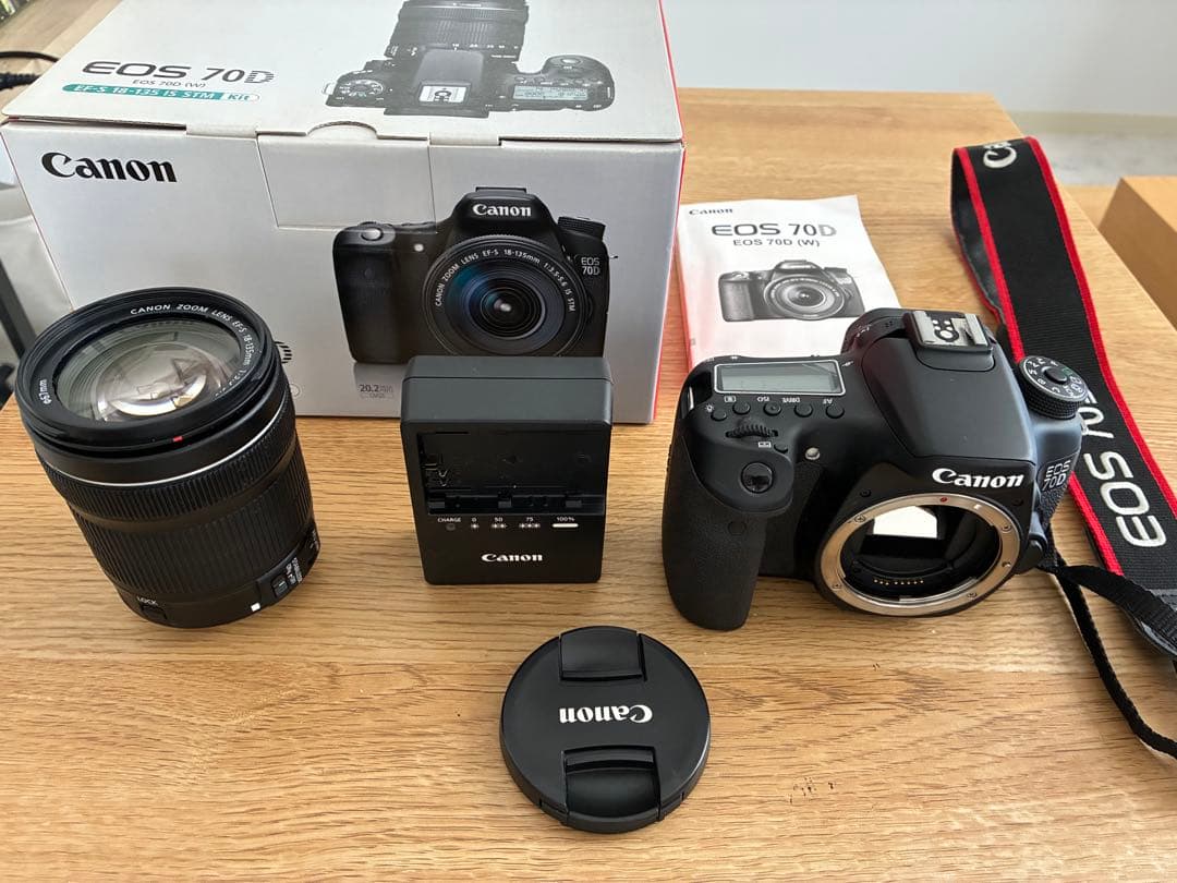 Canon EOS 70D デジタル一眼レフ