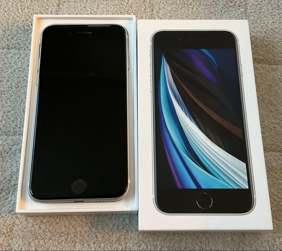 まだ現役　iPhone SE 第2世代　64GB