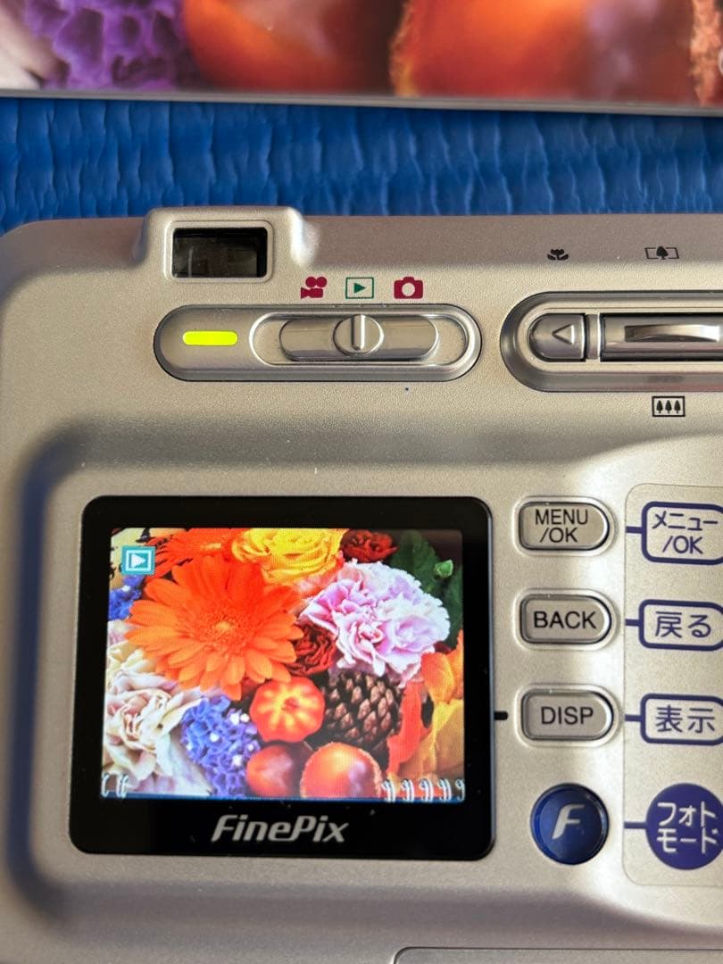 FUJIFILM 富士フイルム　デジカメFinePix F410