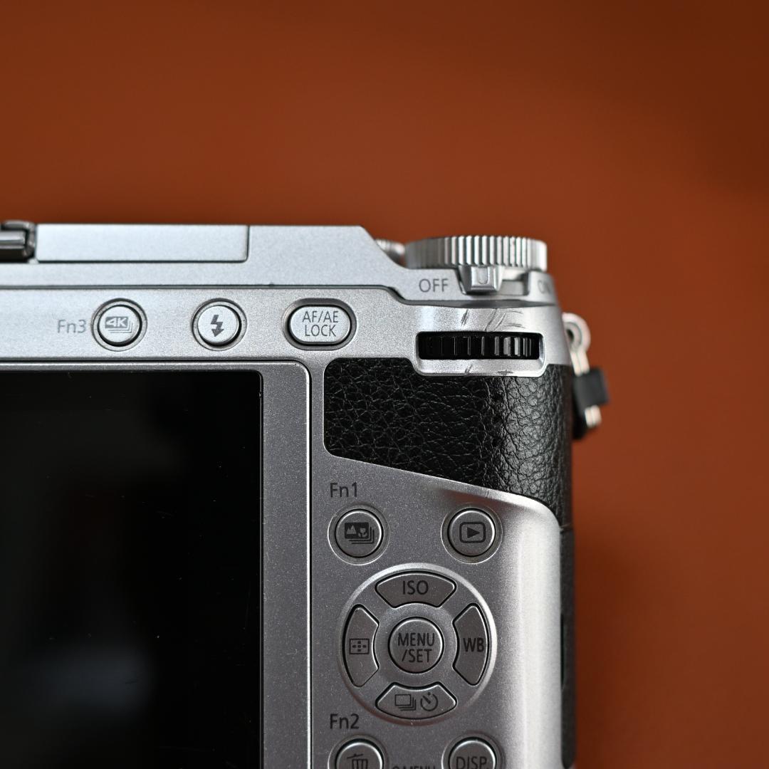 Panasonic LUMIX GX7MK2 シルバー