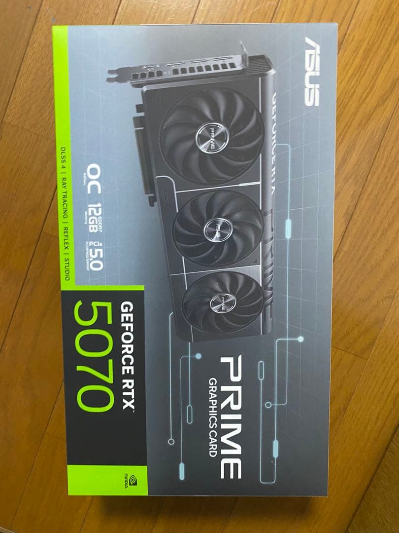 ASUS GeForce RTX 5070 グラフィックボード
