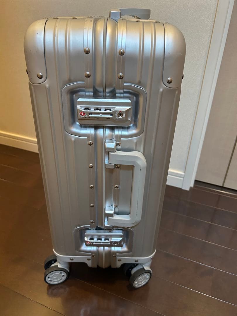 メルセデスベンツ　ノベルティ　キャリーケース 32L （機内持ち込み可 ）4輪