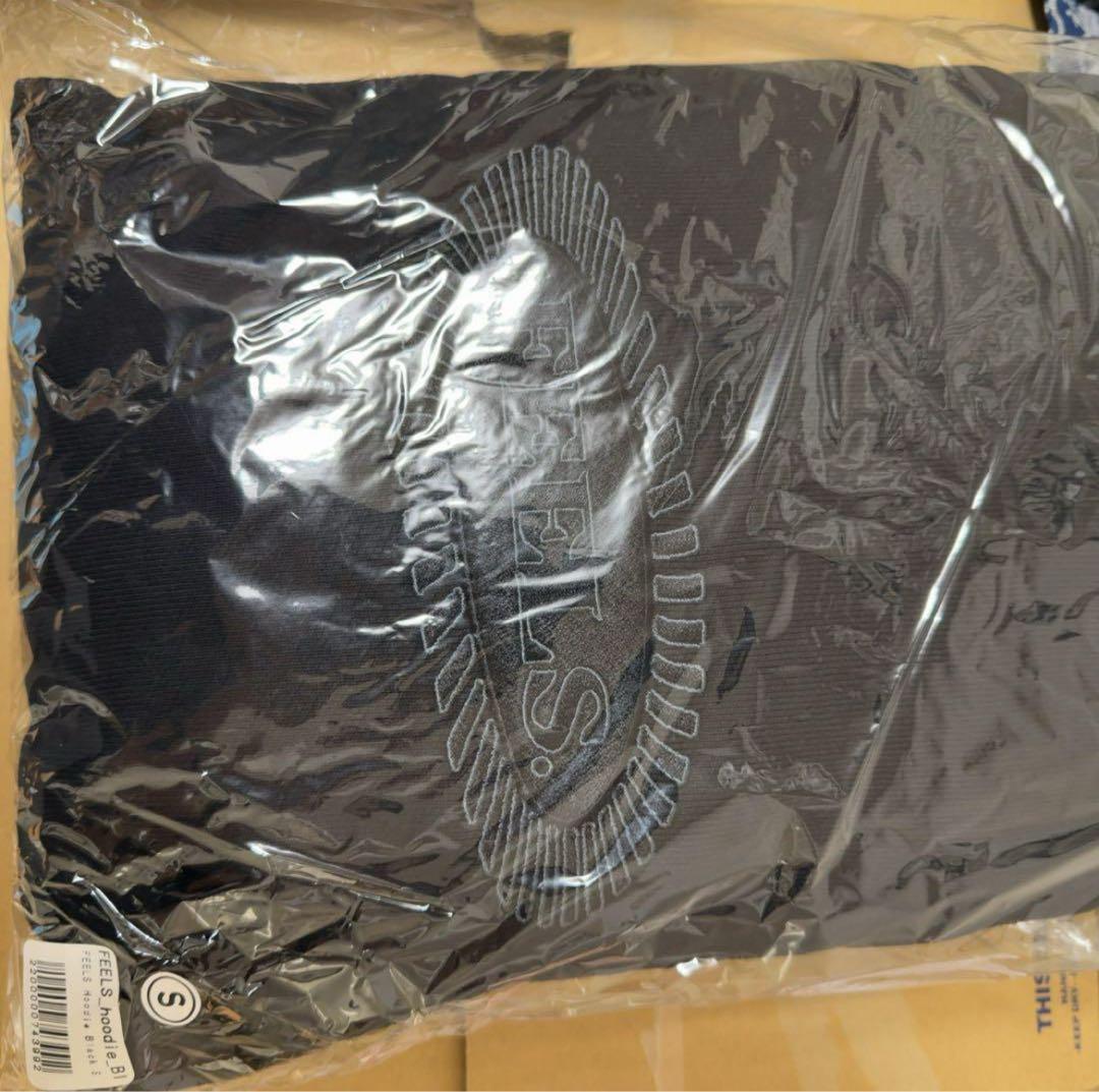 新品 希少Sサイズ feels パーカー ブラック　Sサイズ