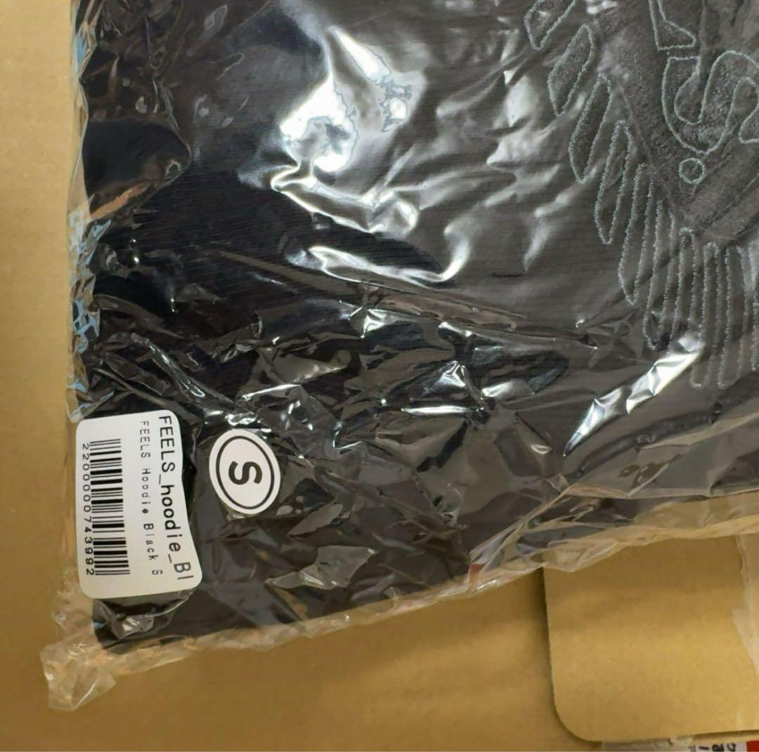 新品 希少Sサイズ feels パーカー ブラック　Sサイズ
