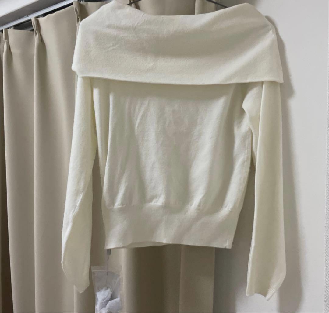 【新品タグ付き】CELFORD ブローチセットオフショルプルオーバー