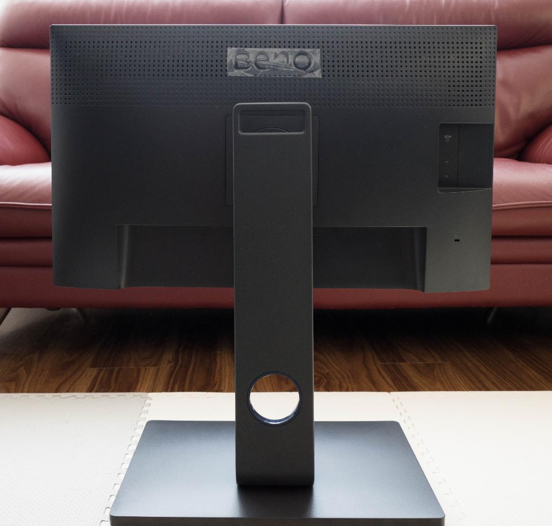 BenQ SW270C カラーマネジメントモニター 27インチ 遮光フード付