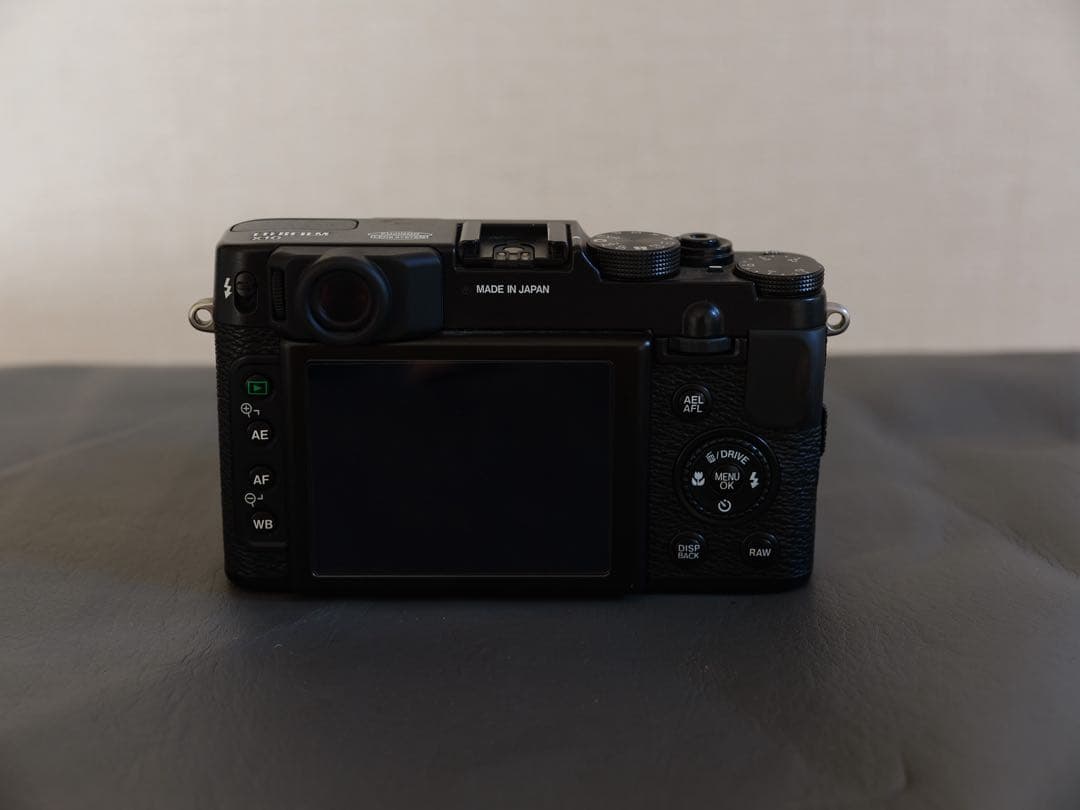 デジタルカメラ Fujifilm X10 Black
