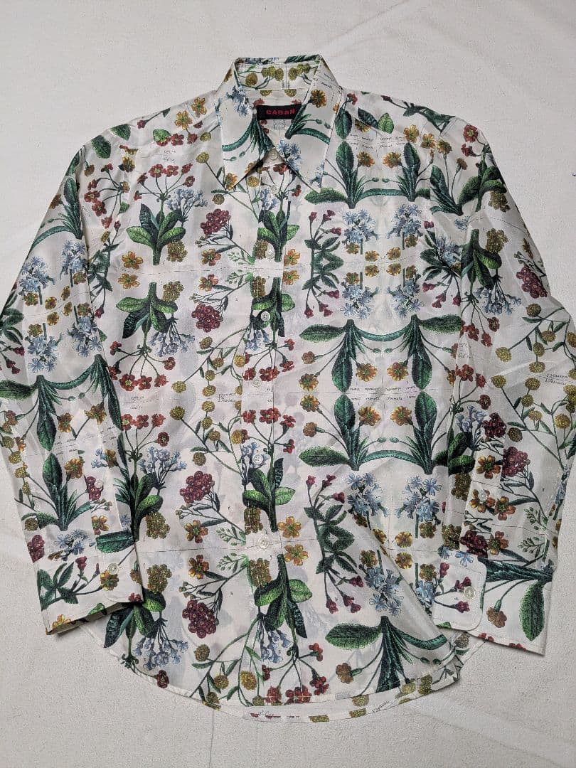 CABaN シルク パレルモフラワープリントレギュラーシャツ 総柄ブラウス
