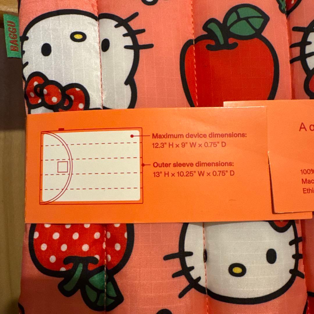 新品未使用 ハローキティ Baggu 13/14インチ ノートPCケース