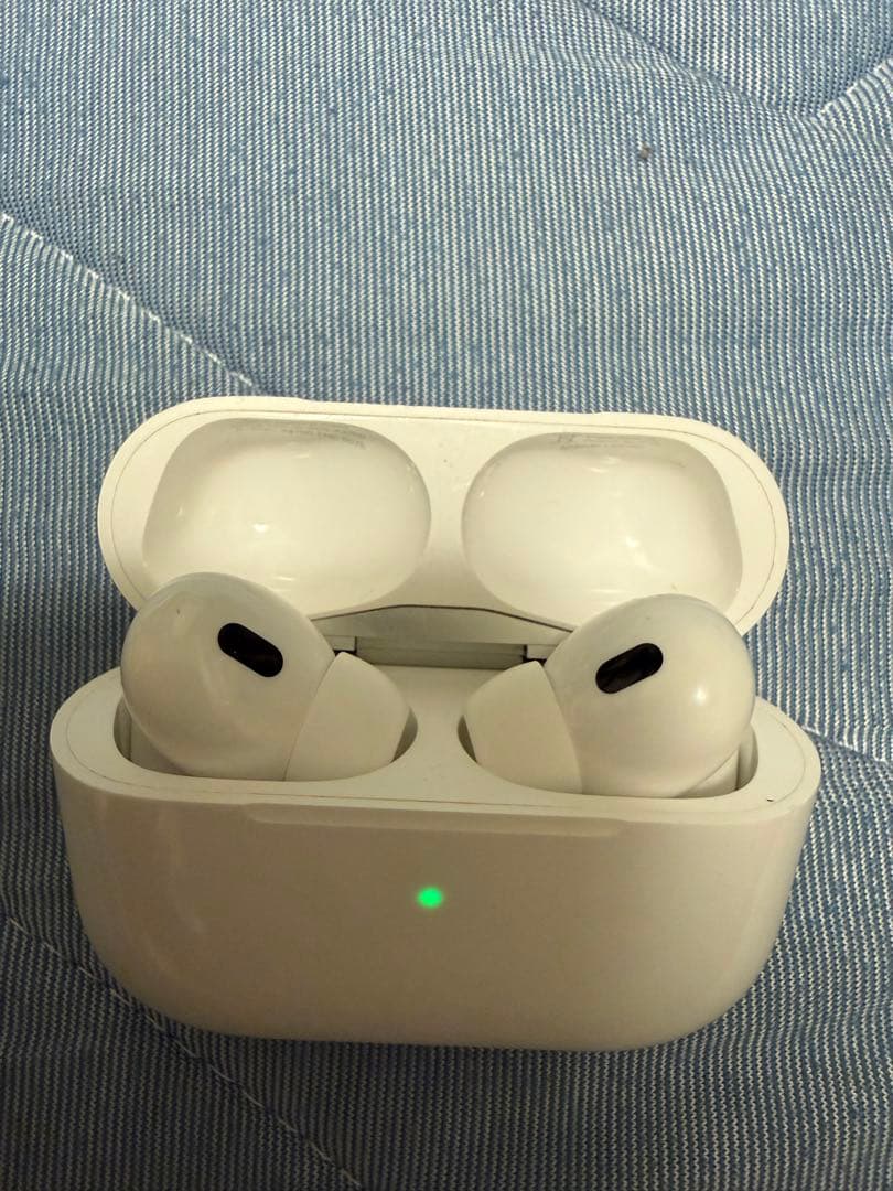 AirPods Pro 2本体 ホワイト イヤーチップ付き