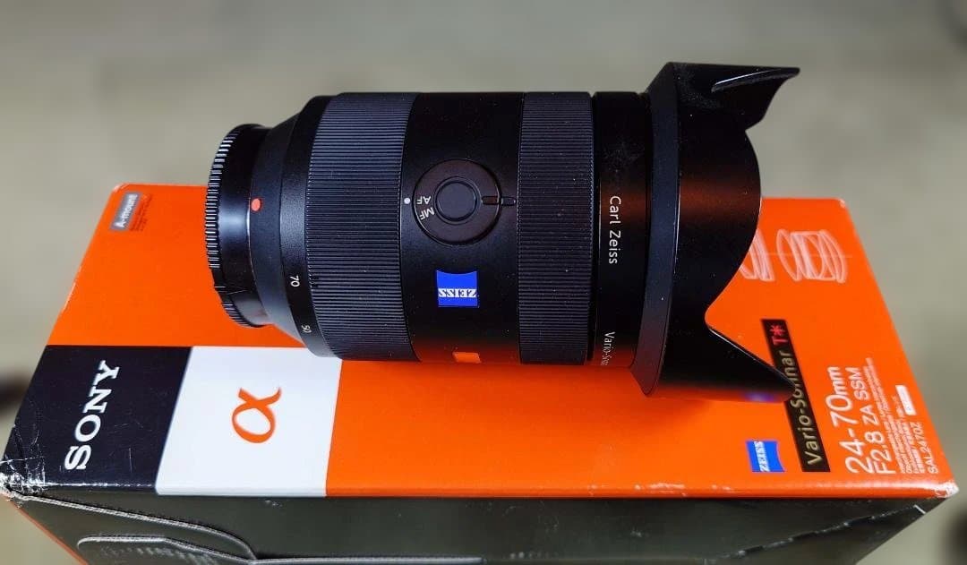 Sony バリオゾナー 24-70mm F2.8 SAL2470Z