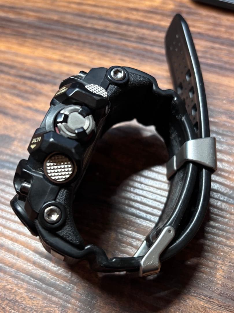 カシオGーSHOCKマッドマスターGWGー1000 電波ソーラー