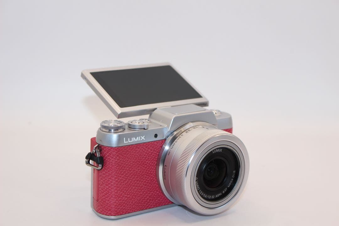 ★人気カラー★ショット数2910回★ LUMIX DMC-GF7 レンズキット