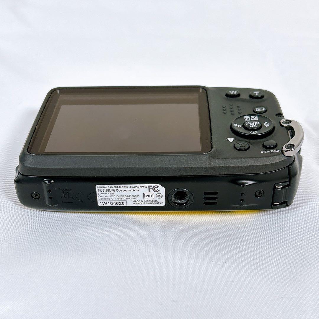 【美品】 FUJIfILm コンパクトデジタルカメラ 防水カメラ XP140