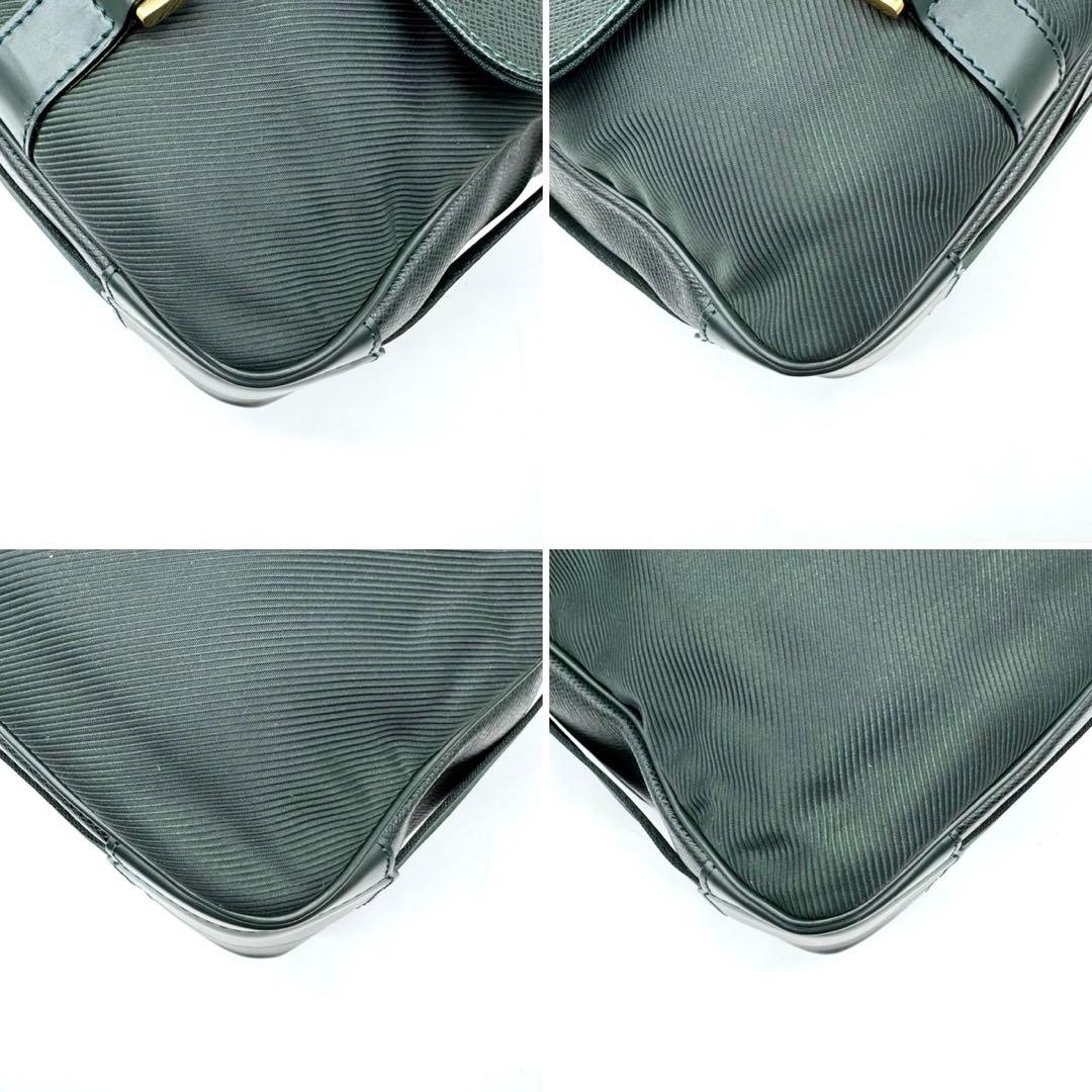 ✨美品✨ヴィトン ショルダーバッグ タイガ デルスー エセピア A4可能 レザー