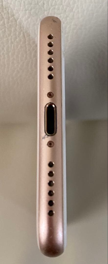 iPhone8 64GB au SIMロック解除済 ひび割れあり