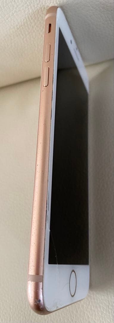 iPhone8 64GB au SIMロック解除済 ひび割れあり