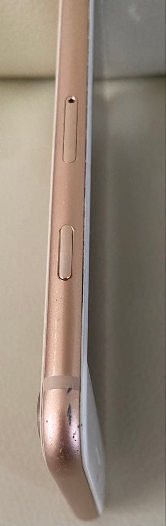 iPhone8 64GB au SIMロック解除済 ひび割れあり