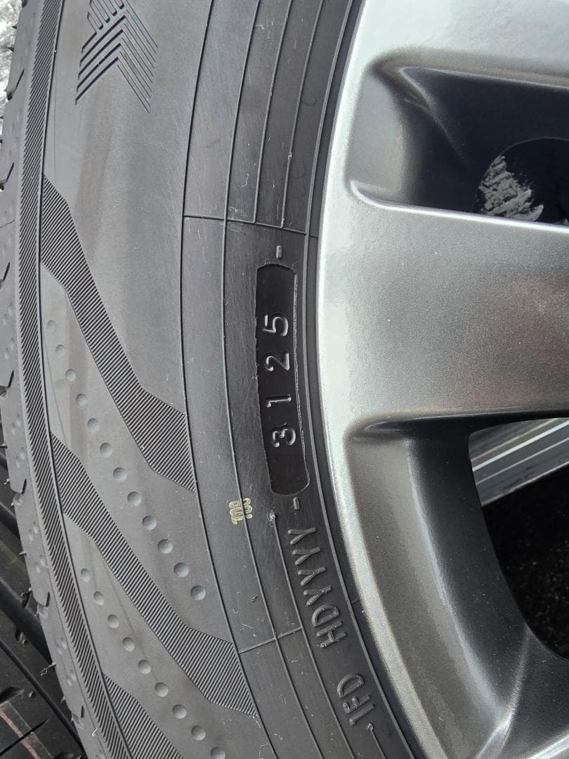 送料込最初から特価！ アルファード 40　新車外し　タイヤ&ホイールセット