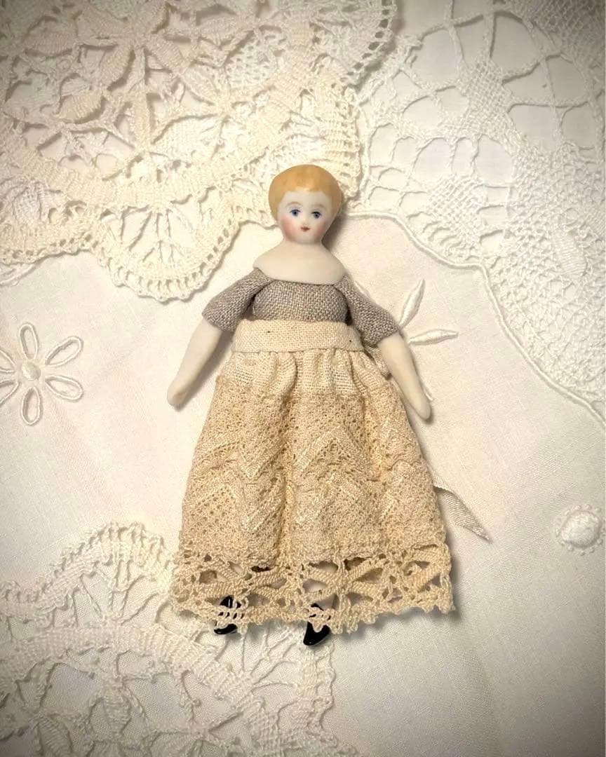 ミニチュアチャイナヘッドドール*パリアンドール*10cm*ブロンドヘアミニチュア