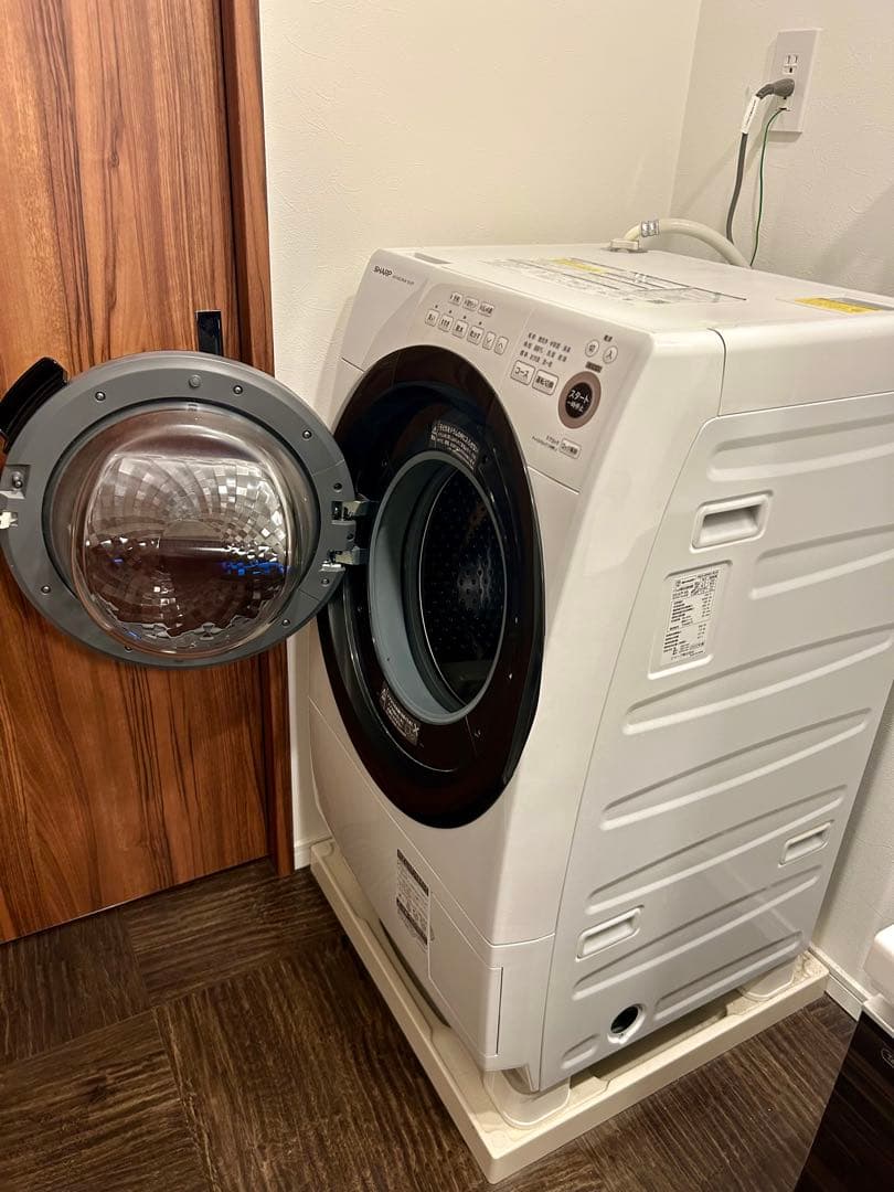 【11/12,13限定値下げ】シャープドラム式洗濯乾燥機ES-S7F-WL