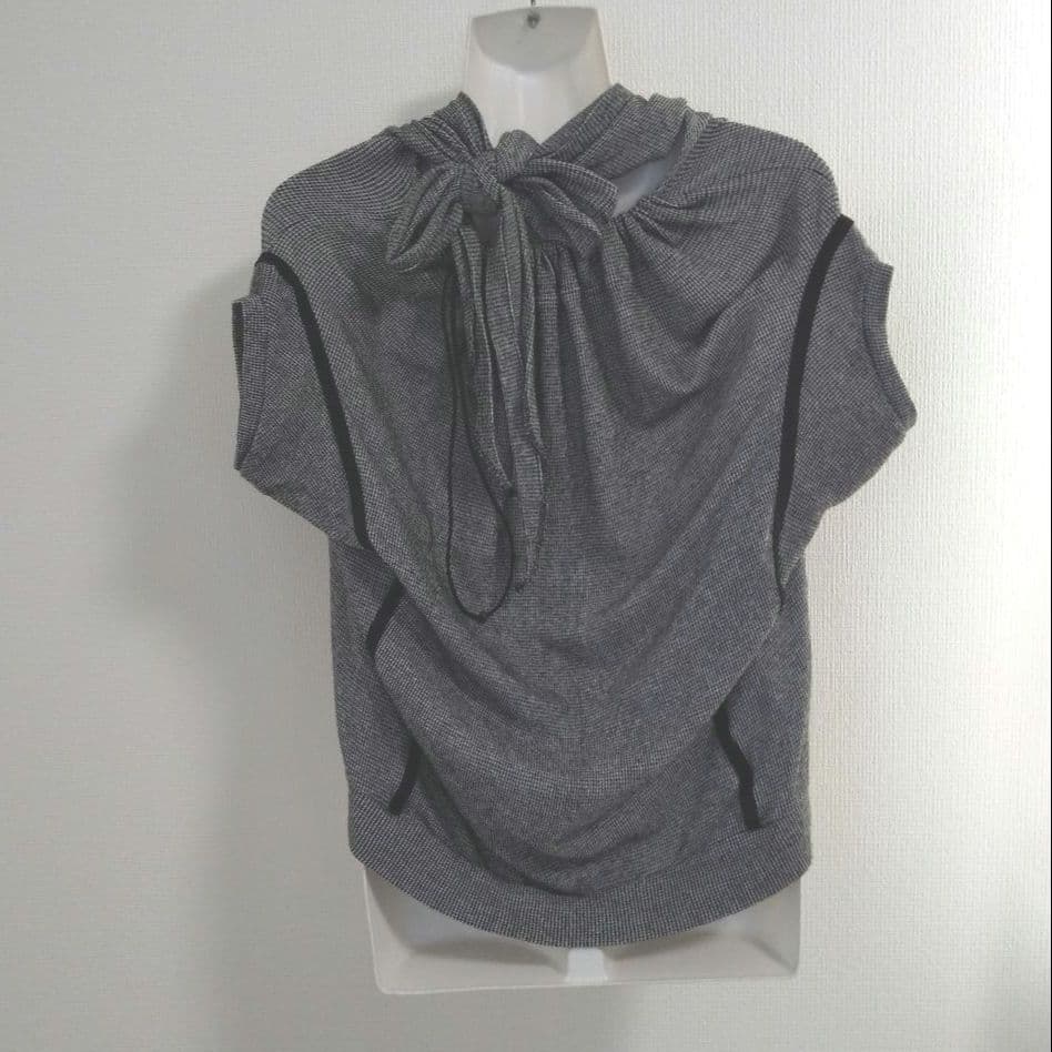 ky230 Y's 変形 デザイントップス 半袖 モノトーン 2サイズ