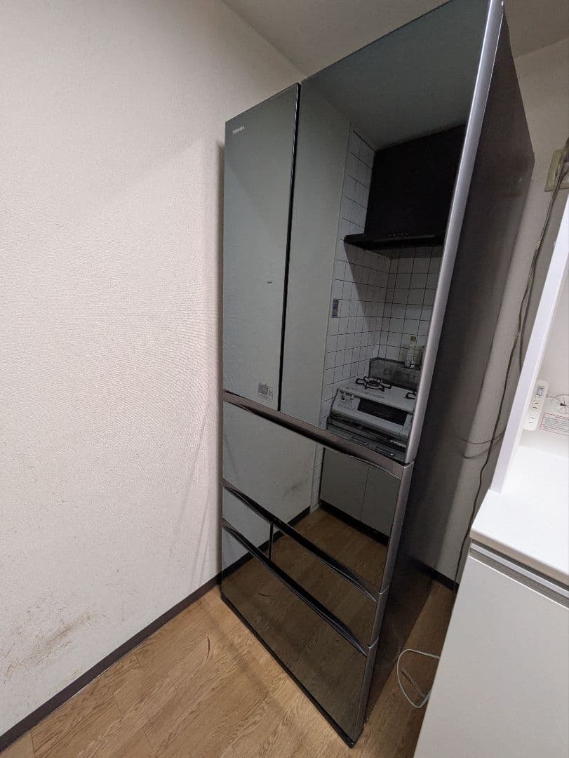 【送料込】TOSHIBA GR-M600FW(X) 大型冷蔵庫601L