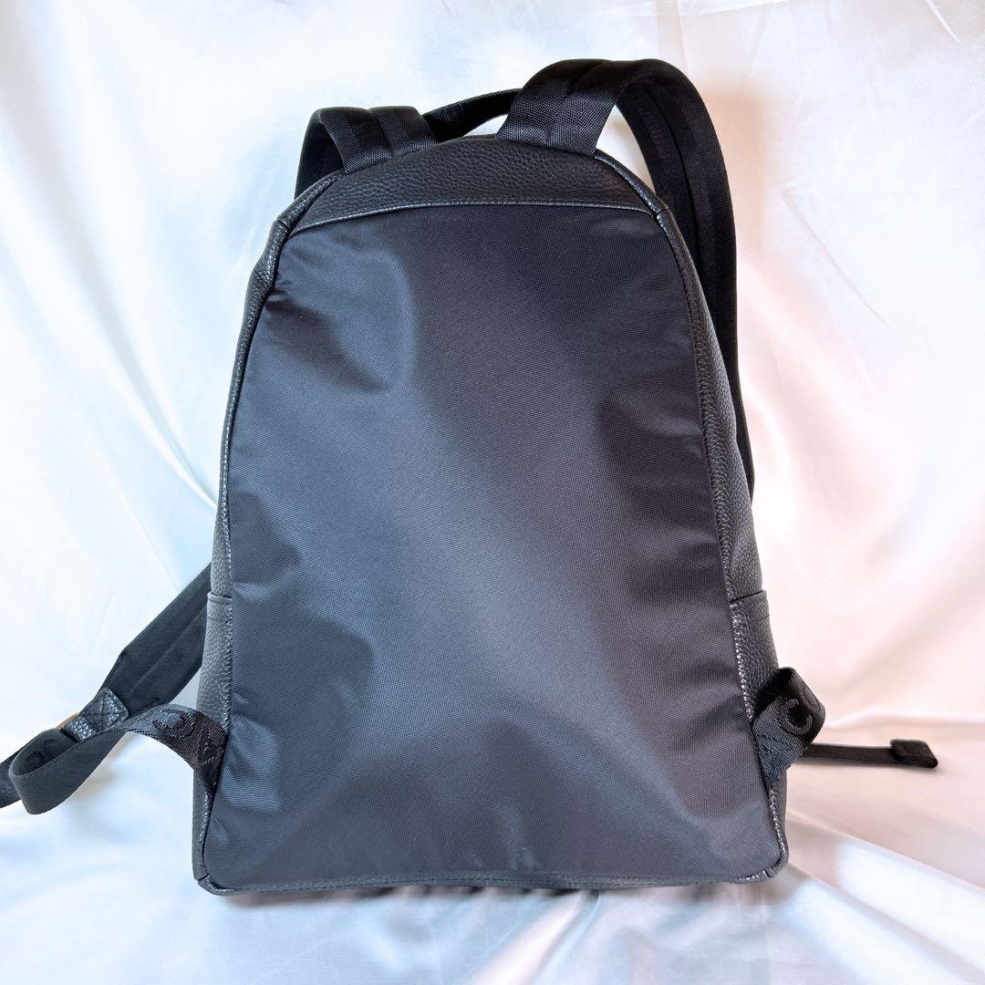 美品 MARC JACOBS リュック レザー ブラック ゴールド金具