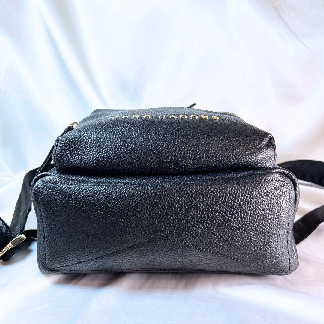 美品 MARC JACOBS リュック レザー ブラック ゴールド金具