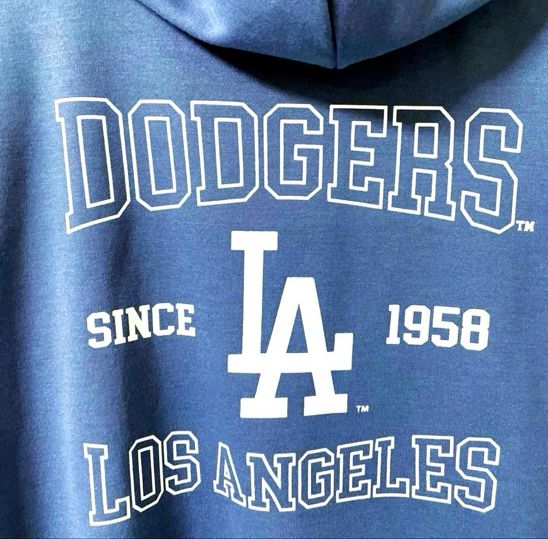 新品　ドジャース　 パーカー　スウェット　刺繍ロゴ　バックプリント　3L