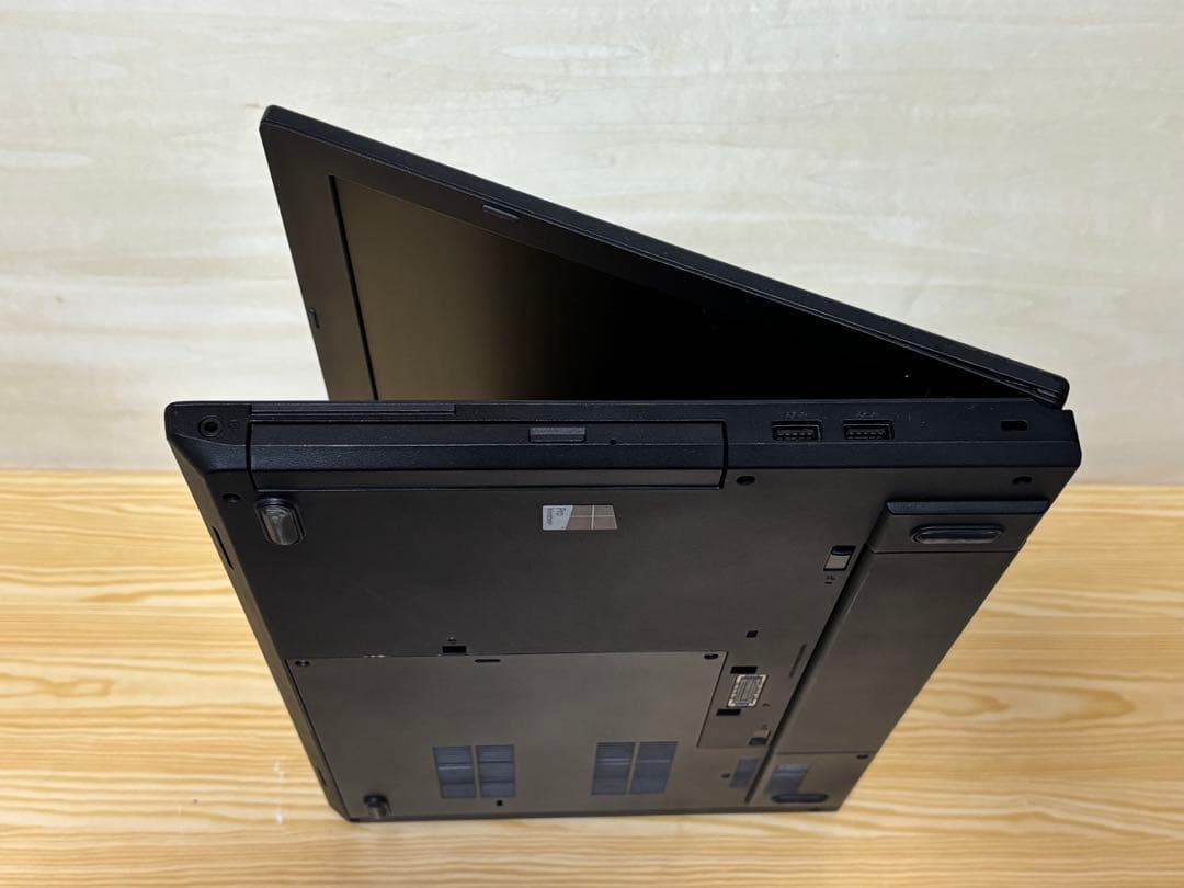 レノボ ノートPC L560 i5-6200 メモリ12GB SSD120GB