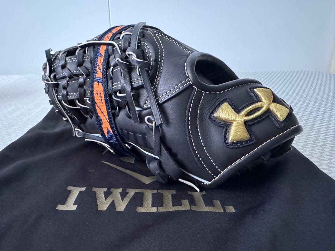 Under Armour 軟式野球グローブ 黒