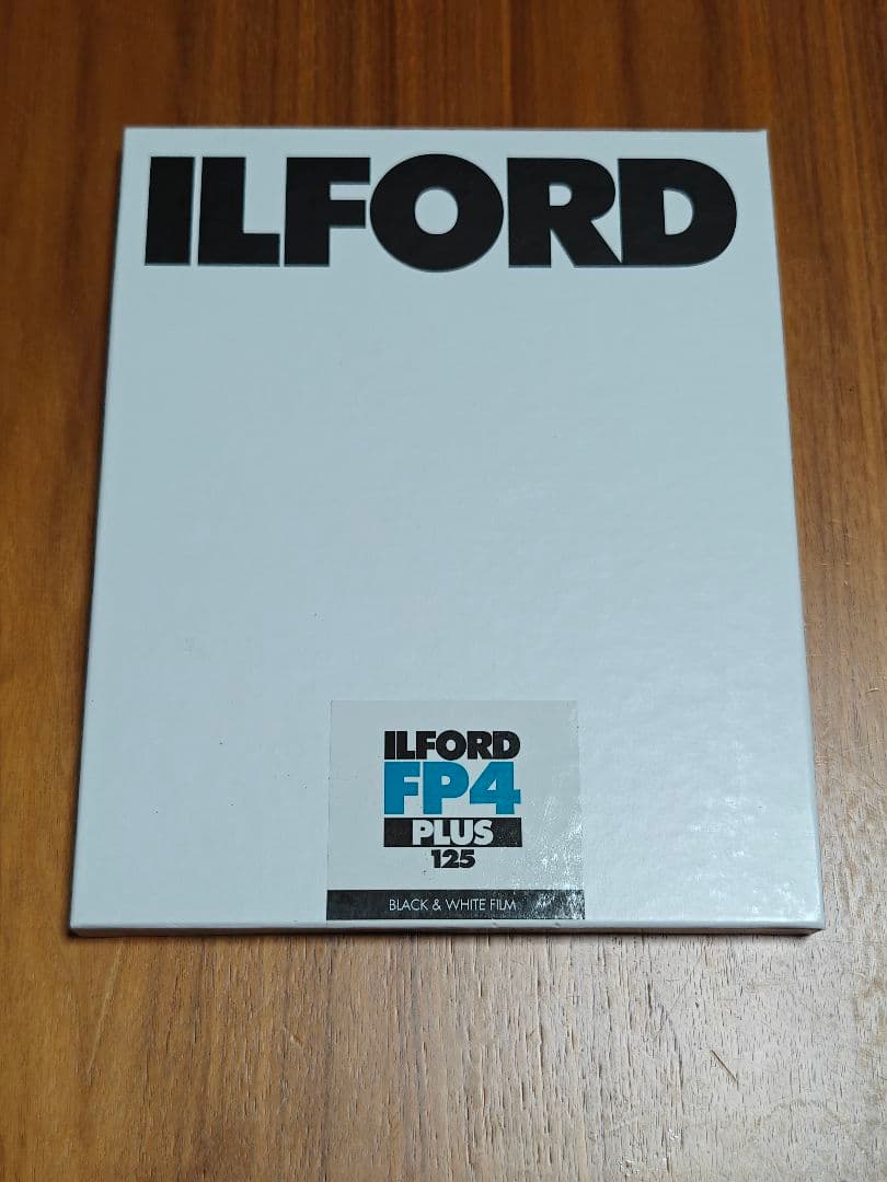 ILFORD FP4 PLUS 8×10 シートフィルム（25枚入）新品未開封