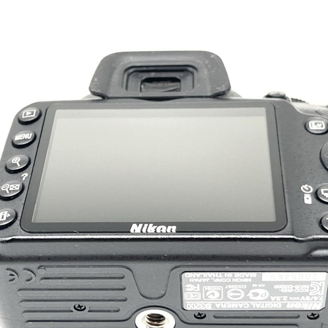 Nikon D3200 標準レンズキット 18-55mm バッグ付き