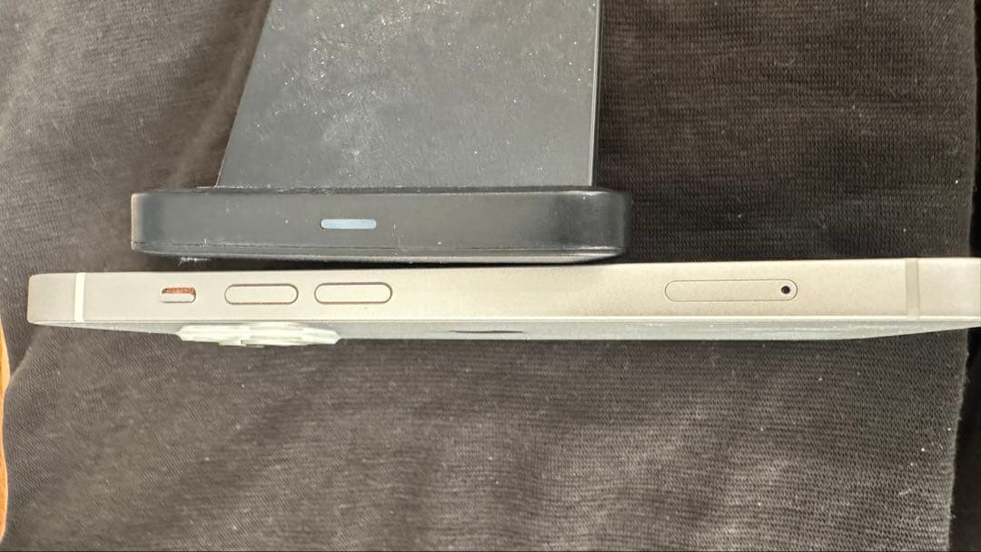 Apple iPhone 13 海外版 256GB スターライト ホワイト