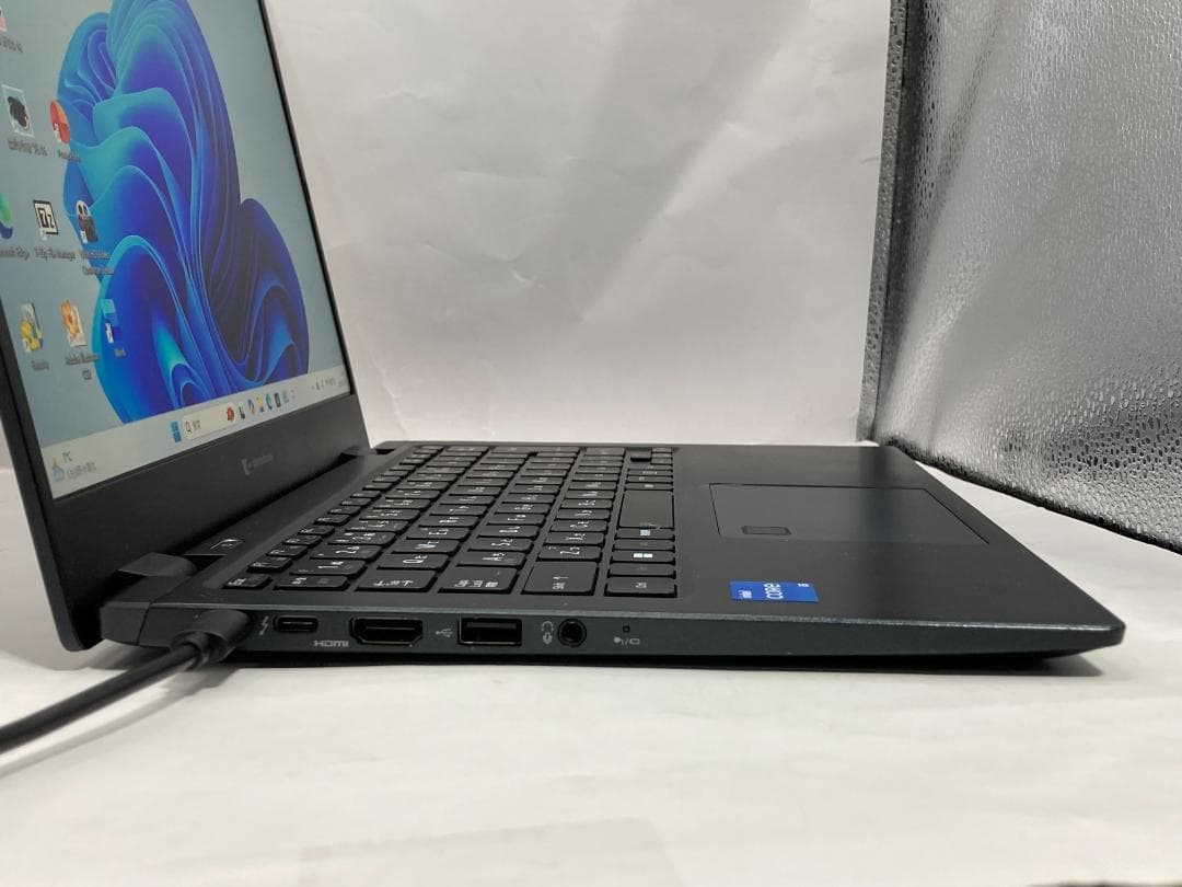 【爆速】第11世代i5 24GB SSD512GB Office 軽量13.3型