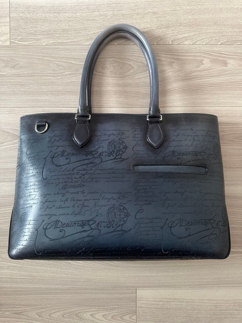 d*見様 特注58万 ベルルッティ トゥジュール スクリットレザー トートバッグ