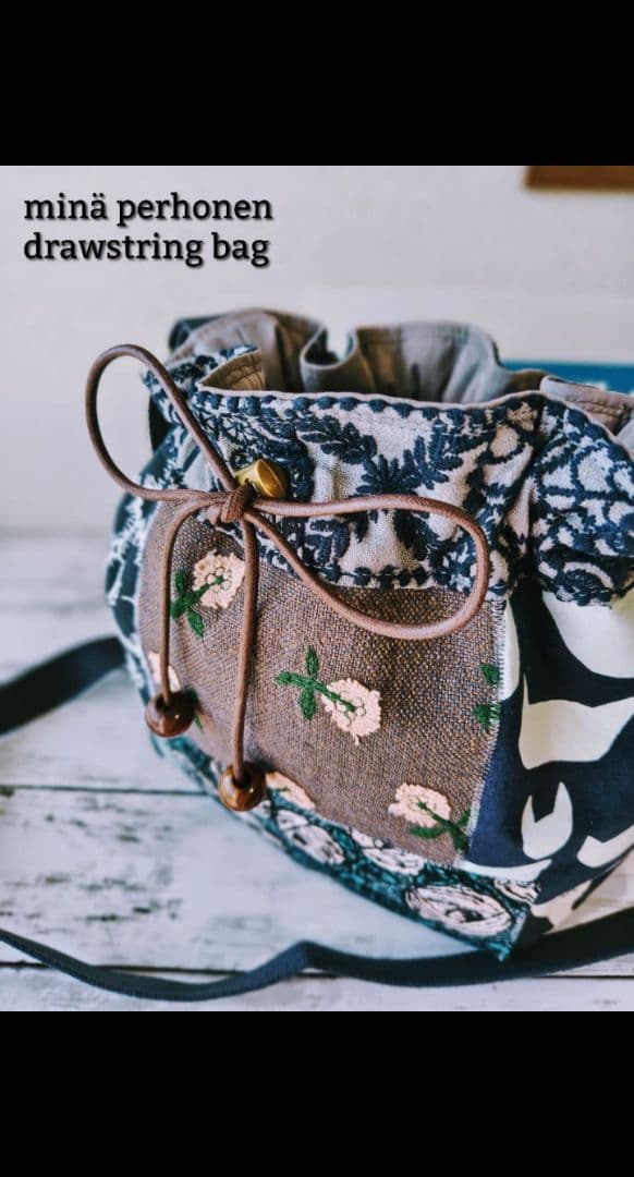 専用　新品ミナペルホネン ドローストリングバッグ foresttile　巾着