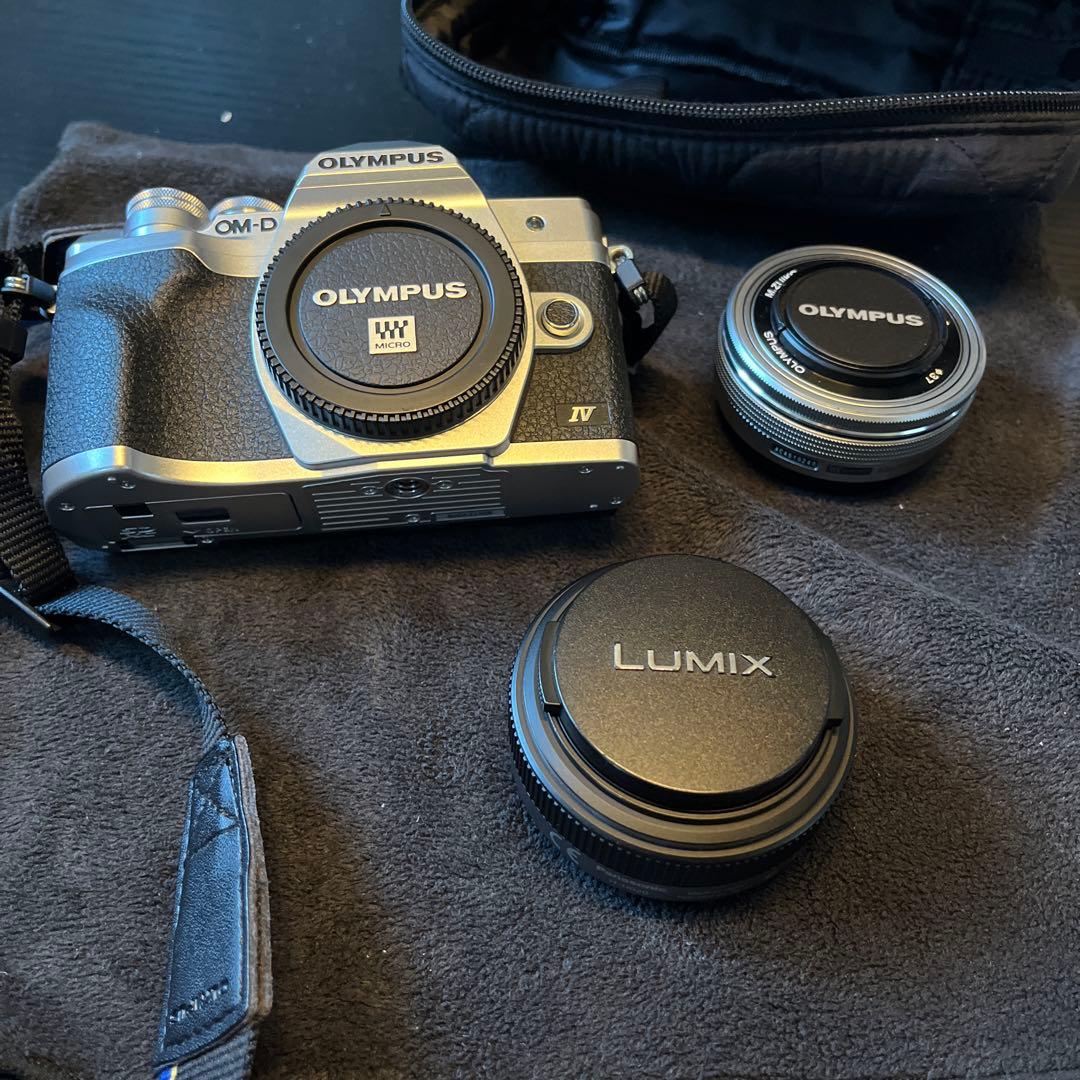 OLYMPUS OM-D E-M10 Mark Ⅳ パンケーキレンズ2つ