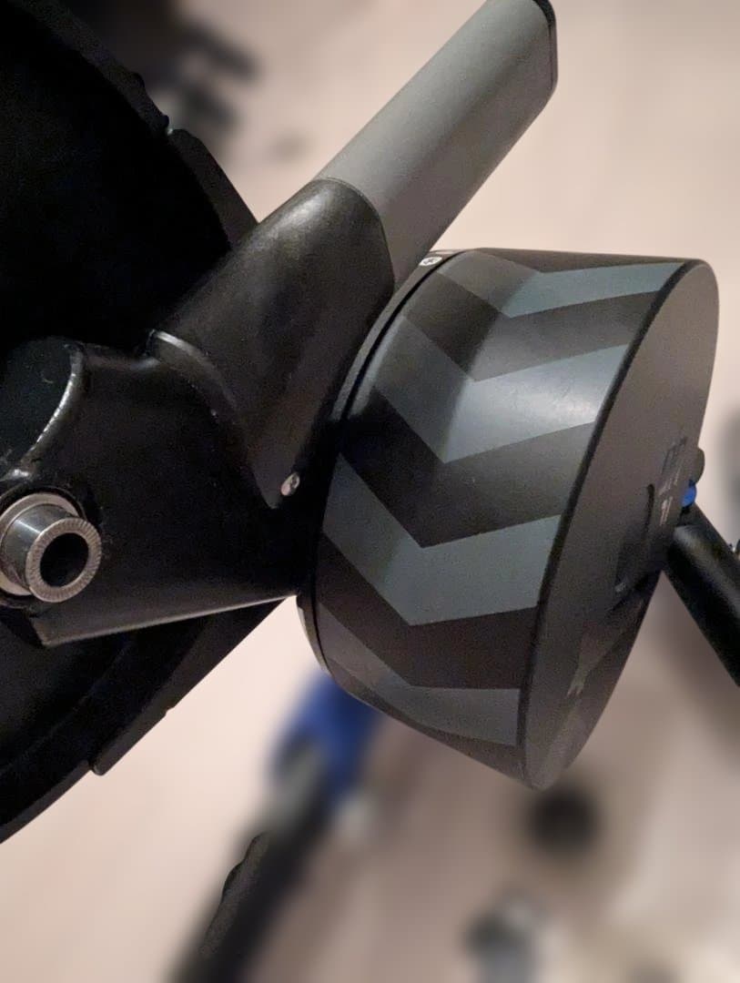 t*4様 Wahoo KICKR WFBKTR122 カンパ&SHIMANOスプ