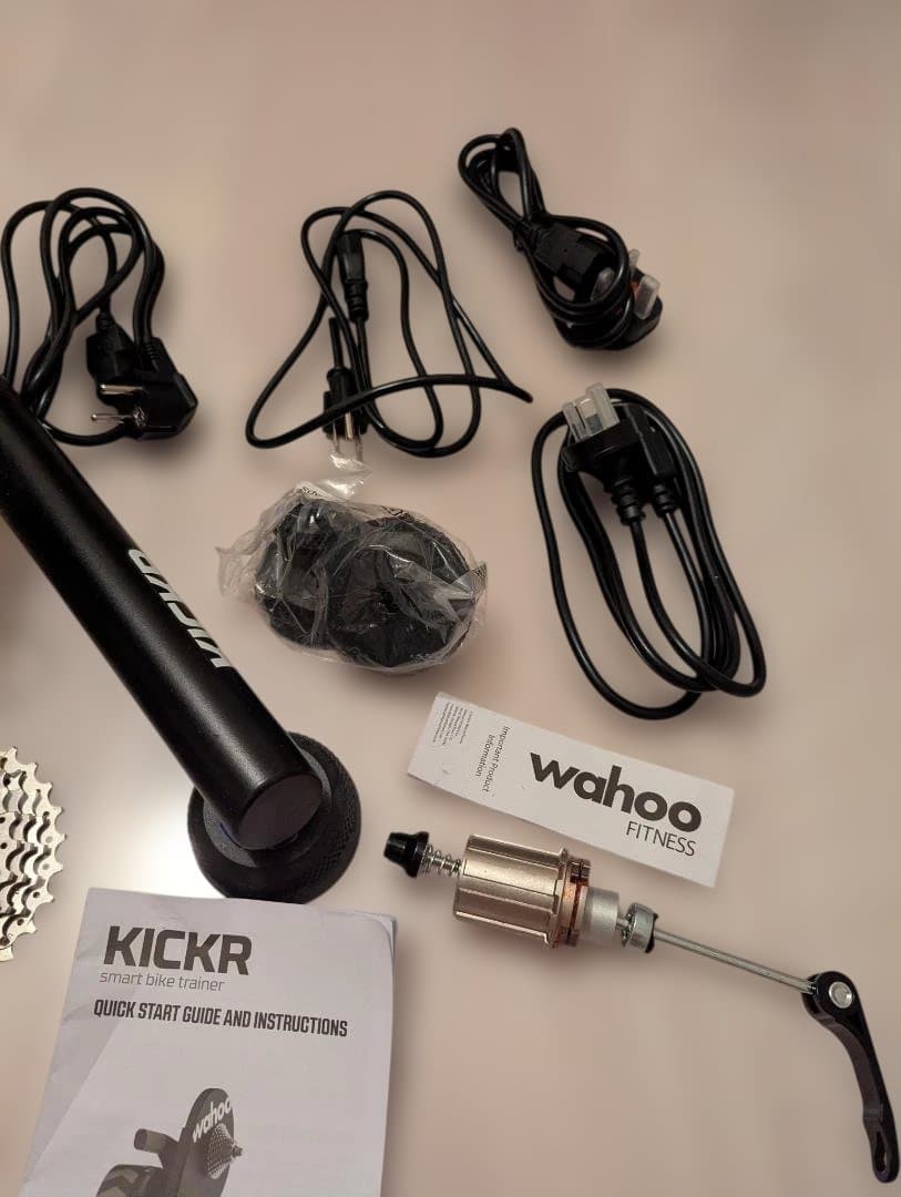 t*4様 Wahoo KICKR WFBKTR122 カンパ&SHIMANOスプ