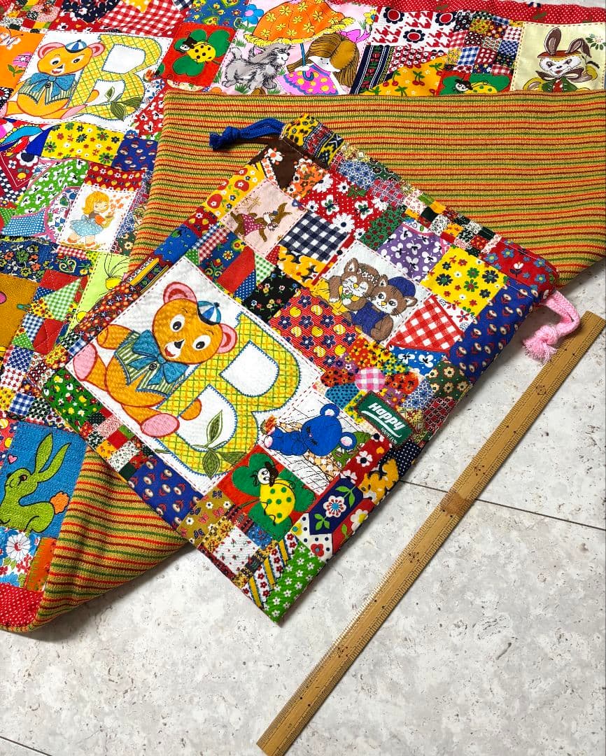 ハンドメイド❇ビンテージレトロパッチワーク❇大きめマットと巾着セット