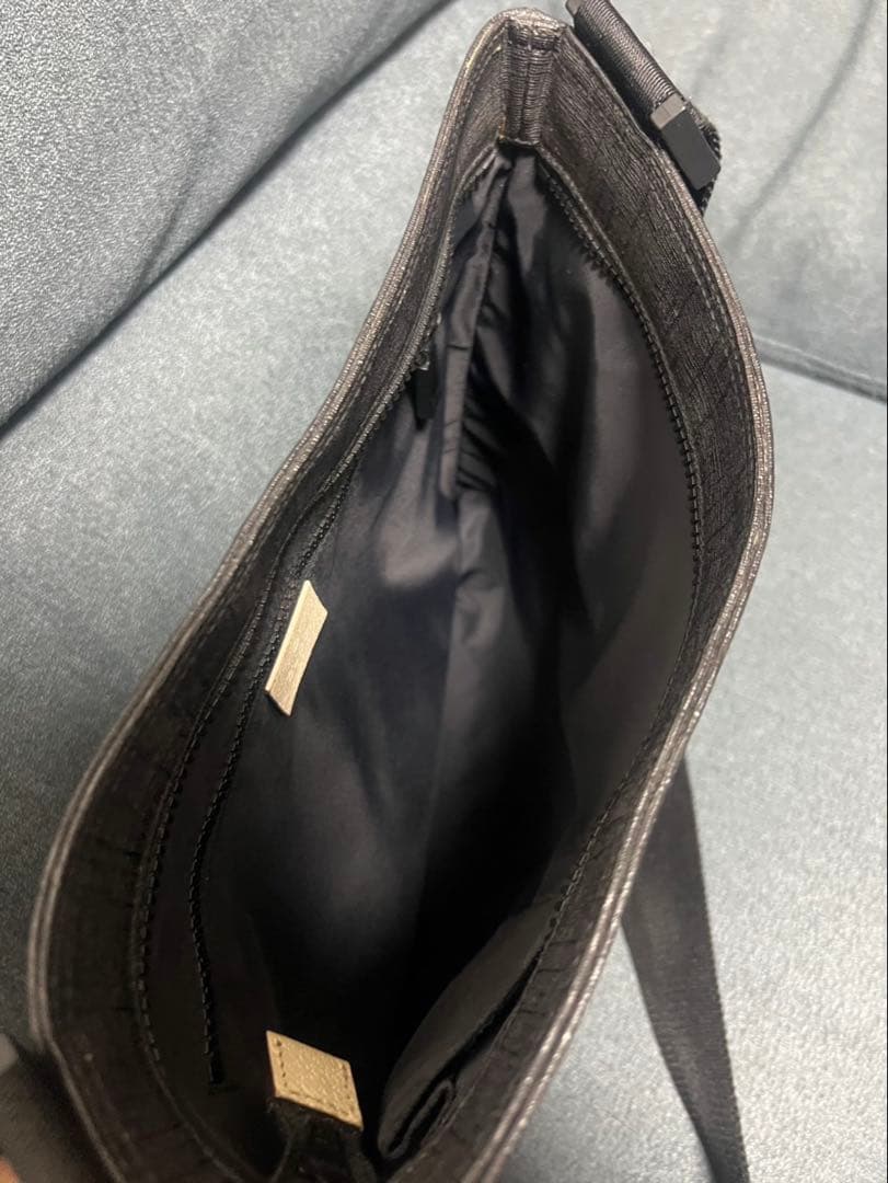 【値下げしました】GUCCI メッセンジャーバッグ ブラック ブラック